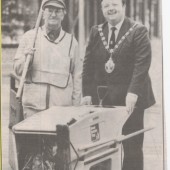 Sweeper hangs up Brush