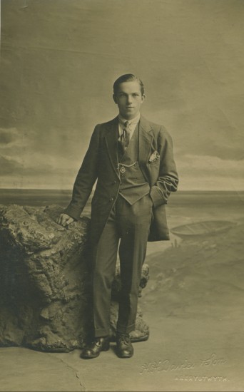 Ellis Evans, 1930s