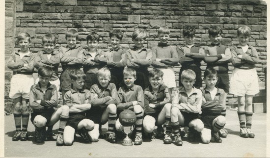 Cwm Top School football team