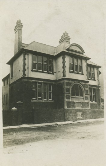 Waunlwyd and Victoria Institute