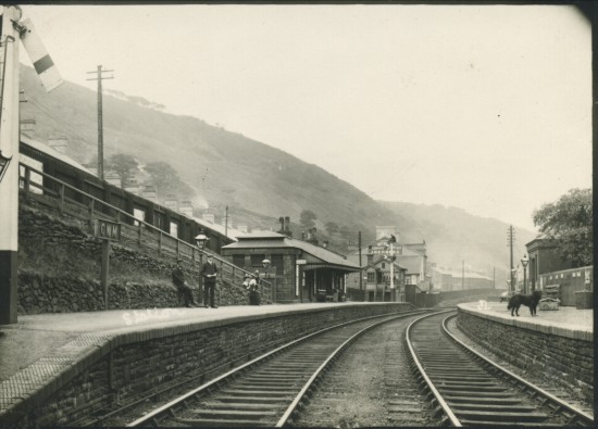 Cwm Railway Station