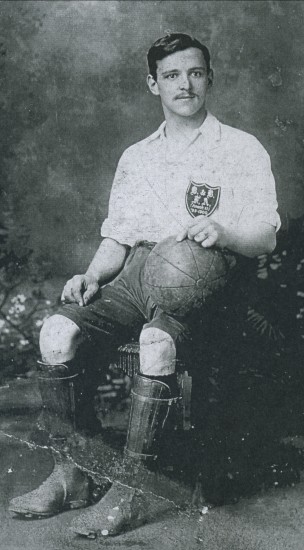 Joe Pettican of Newbury came to Victoria in 1908 and played Football for Ebbw Vale.