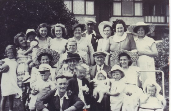 The people of the Waterwheel, Waunlwyd, on a day trip to Barry Island.