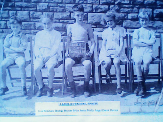 O17 - Old School Sports winners Old School sporting success, circa 1946