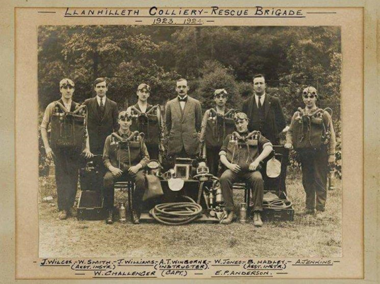 Llanhilleth Coliery Rescue Brigade 1923 - 24 Llanhilleth Colliery - Rescue Brigade 1923 - 1924