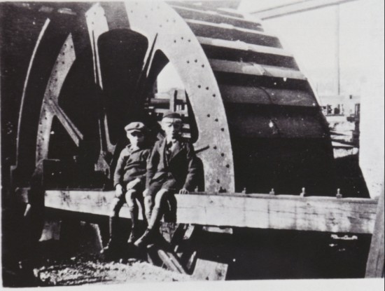 Water Wheel 