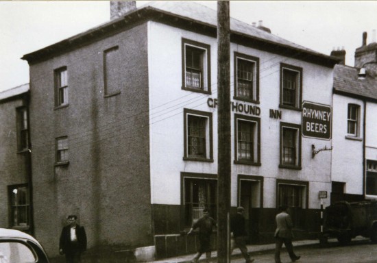 Grayhound Inn Tredegar