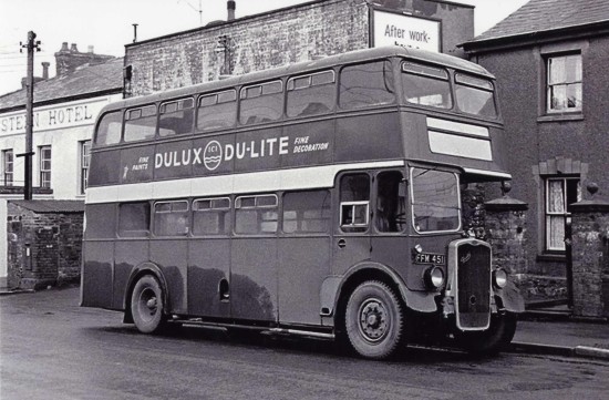 Bus Tredegar