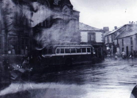 Bus Tredegar