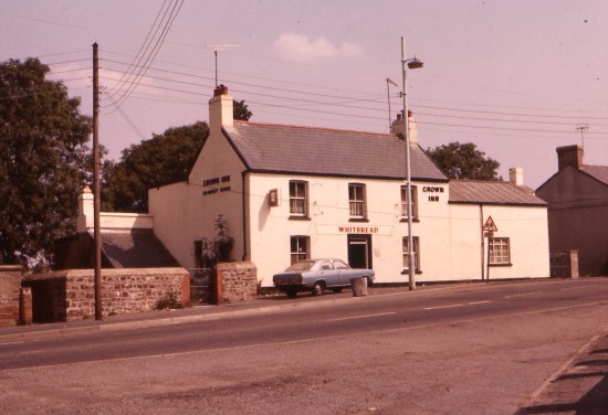 Crown Inn Tredegar The 1970s Photo Public Service Public Tredegar